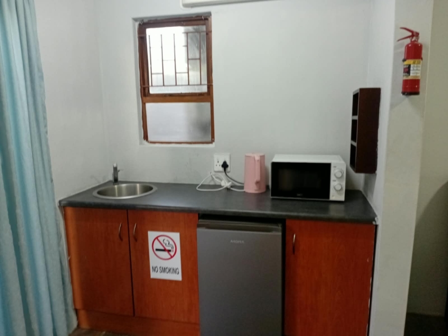 To Let 1 Bedroom Property for Rent in Gonubie North Eastern Cape